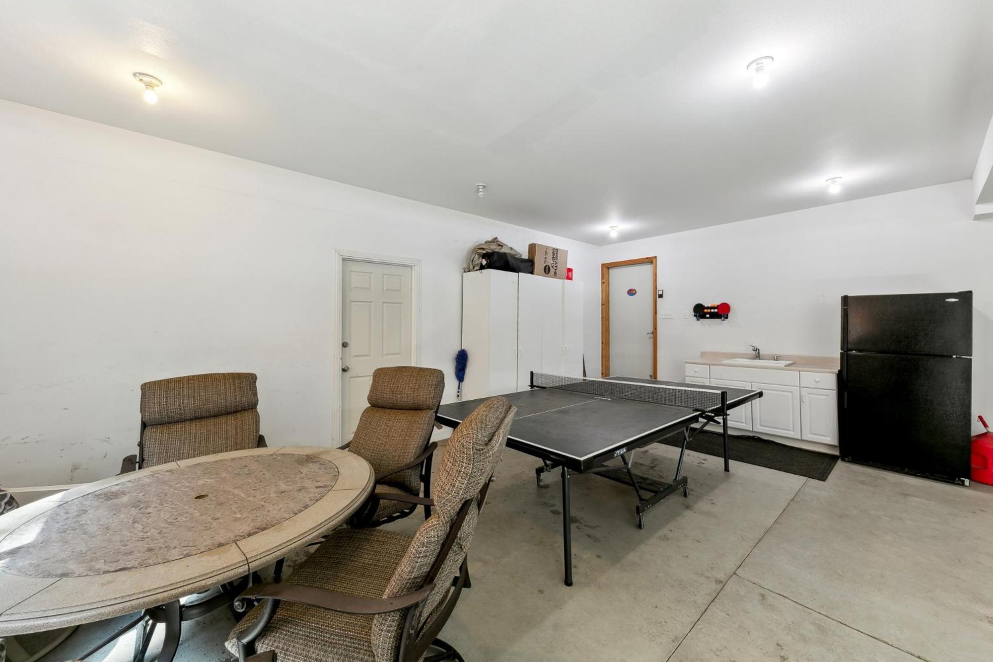 Apartment Artisan Chalet: Pet Friendly Deluxe Kitchen Games