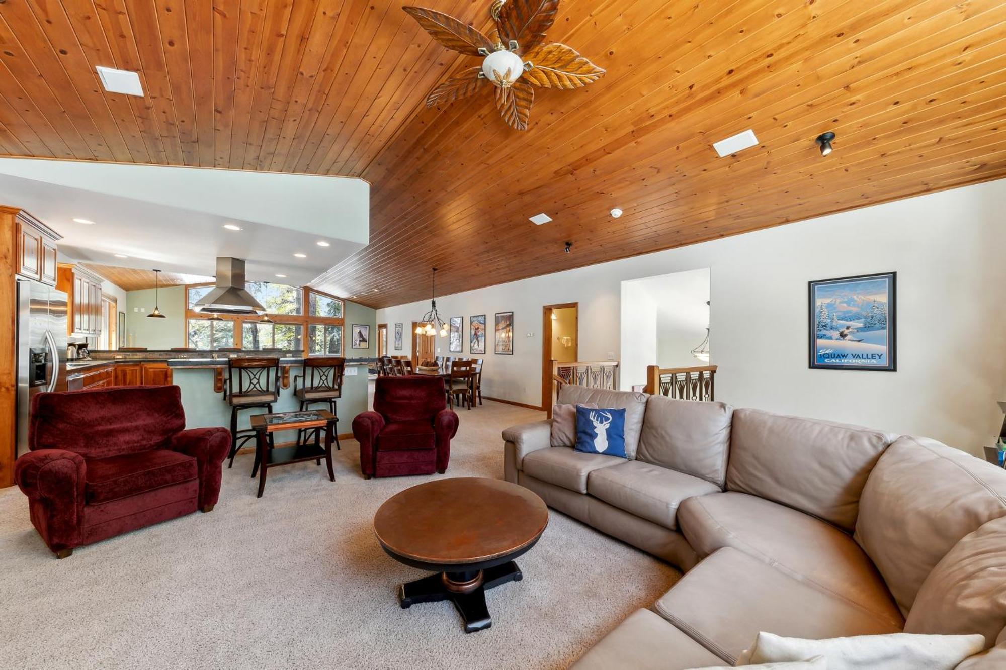 Artisan Chalet: Pet Friendly Deluxe Kitchen Games South Lake Tahoe