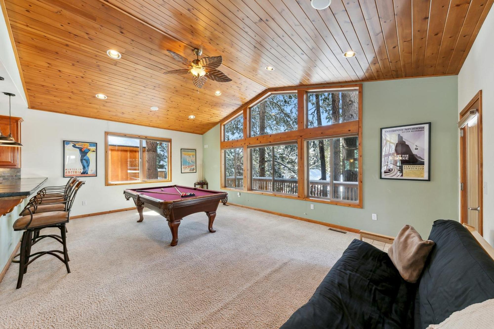 Artisan Chalet: Pet Friendly Deluxe Kitchen Games