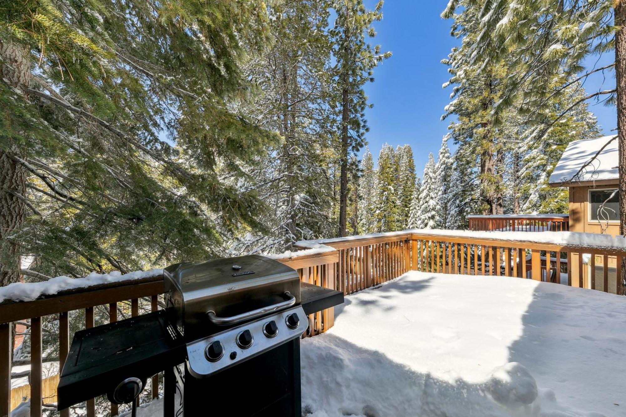 Artisan Chalet: Pet Friendly Deluxe Kitchen Games